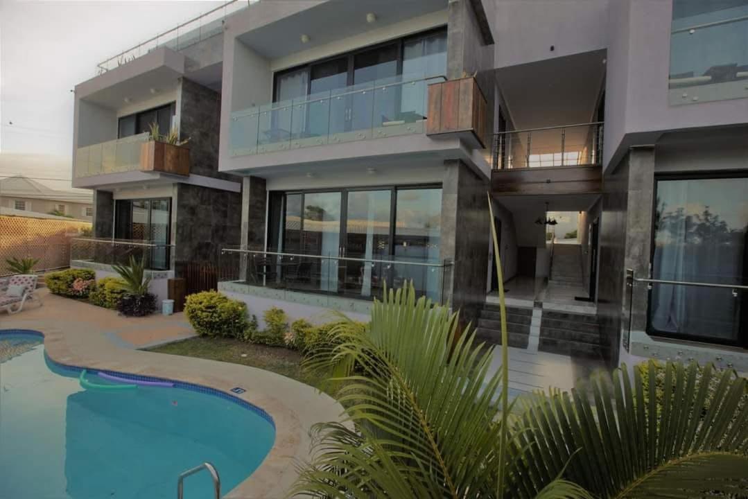 One Rodney Heights Condominiums Gros Islet Exterior photo